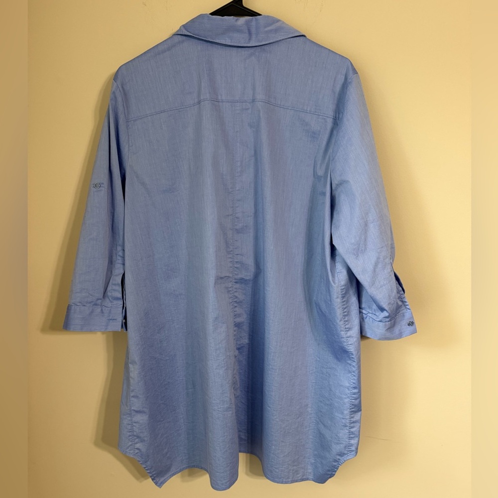New York & Co. High Low Button Down Lapel Neck Oversized Loose Fit Shirt
Size L - Picture 3 of 3